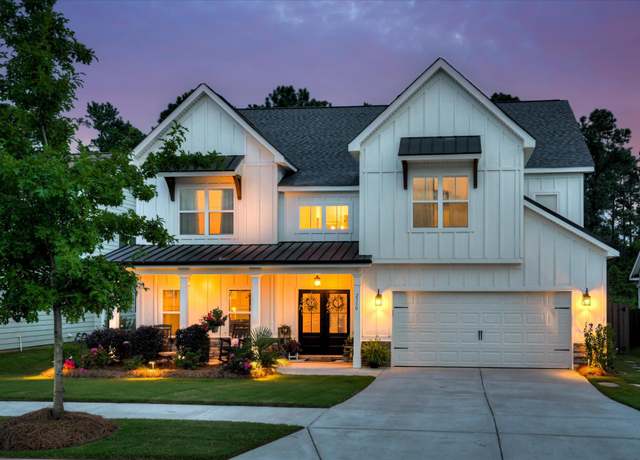 Property at 2350 Laurens St, Grovetown, GA 30813, 5 beds, 3 baths