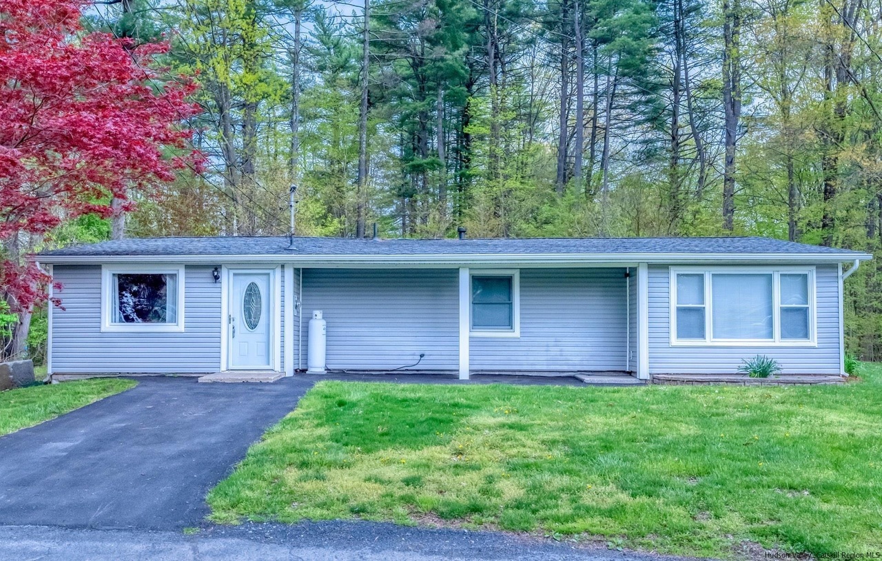 14 Country Club Cir, Mount Marion, NY 12456 MLS 20231042 Redfin