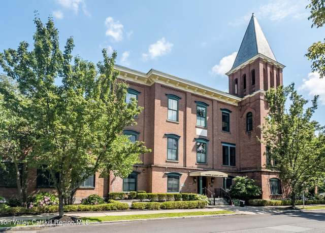 Property at 214 W Chestnut St, Kingston, NY 12401, 2 beds, 1.5 baths