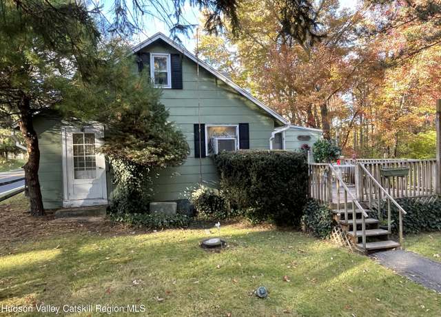 Property at 22 Ulster Ave, Ulster Park, NY 12487, 3 beds, 1 bath