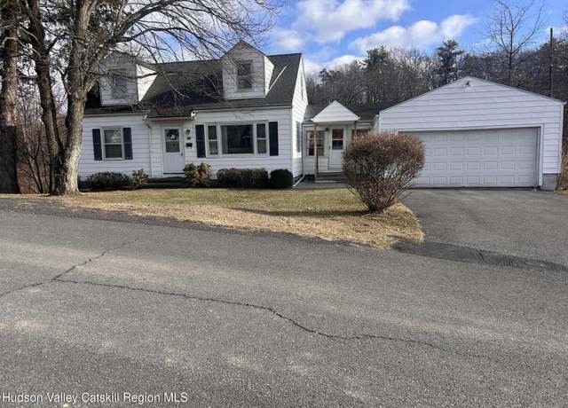 Property at 332 Fourth Ave, Kingston, NY 12401, 4 beds, 1.5 baths