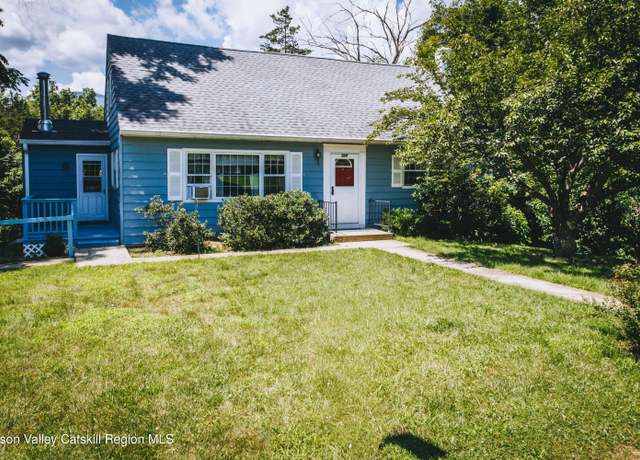 Property at 320 Pine St. St, Saugerties, NY 12477, 4 beds, 2 baths