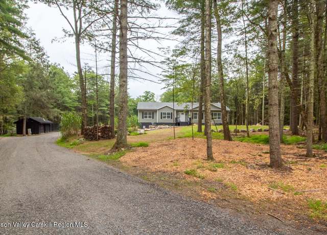 Property at 570 Buck Rd, Accord, NY 12404, 3 beds, 2.5 baths