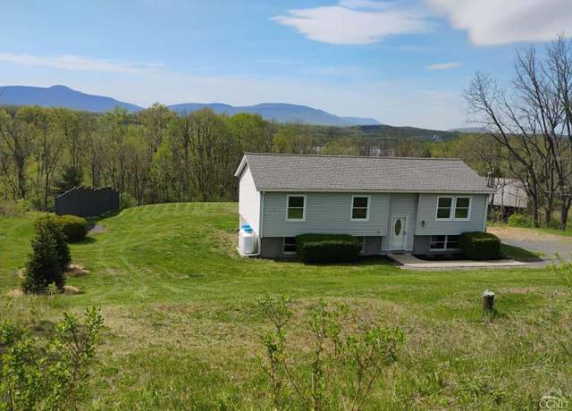 Property at 1316 Woods Rd, Germantown, NY 12526, 3 beds, 2.5 baths