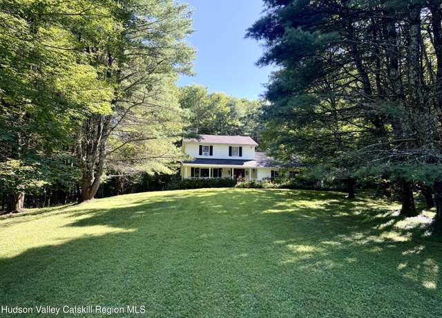 Property at 1521 Glasco Tpke, Saugerties, NY 12477, 3 beds, 2.5 baths