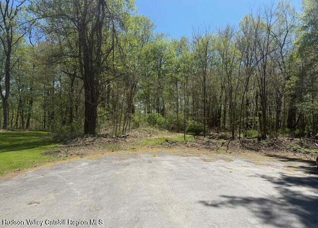 Property at 18 Stilba Ln, Stone Ridge, NY 12484