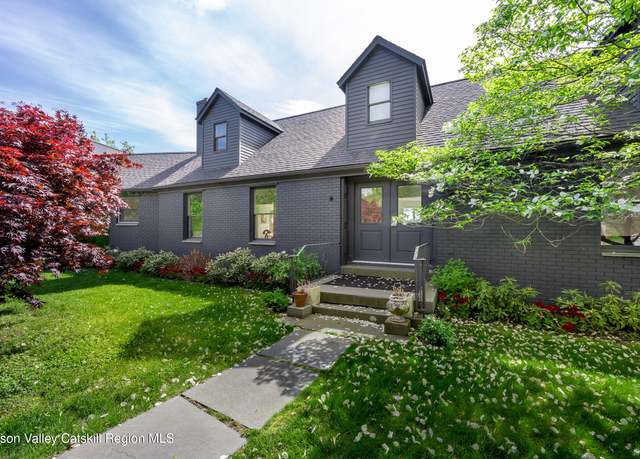 Property at 72 Fiero Rd, Saugerties, NY 12477, 4 beds, 3.5 baths