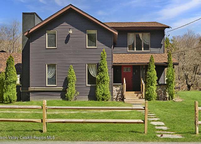 Property at 89 Old Liberty Rd, Livingston Manor, NY 12758, 4 beds, 2.5 baths