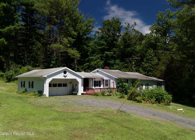 Property at 445 Route 23, Claverack-red Mills, NY 12513, 2 beds, 1 bath