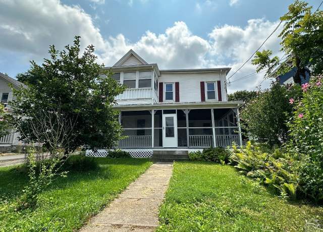 Property at 121 Main St St, Claverack, NY 12565, 5 beds