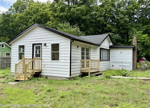 Property at 17 Glueck Lane Ln, Palenville, NY 12463, 3 beds, 1 bath