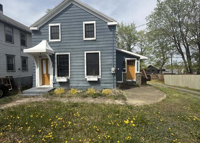 Property at 922 Columbia St, Hudson, NY 12534, 2 beds, 2 baths
