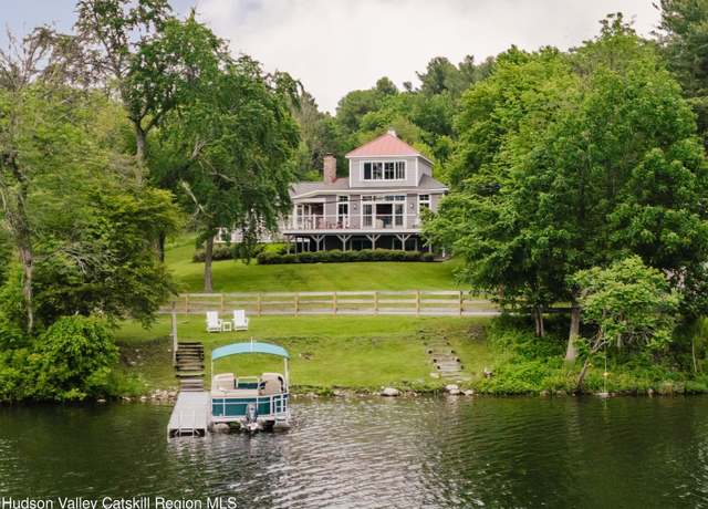 Property at 225 Lakeview Rd, Craryville, NY 12521, 4 beds, 4.5 baths