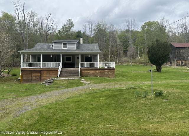 Property at 50 Tempaloni Rd, Ellenville, NY 12428, 4 beds, 1 bath