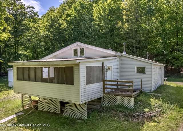 Property at 240 City Hall Rd Rd, Kerhonkson, NY 12446, 3 beds, 1 bath