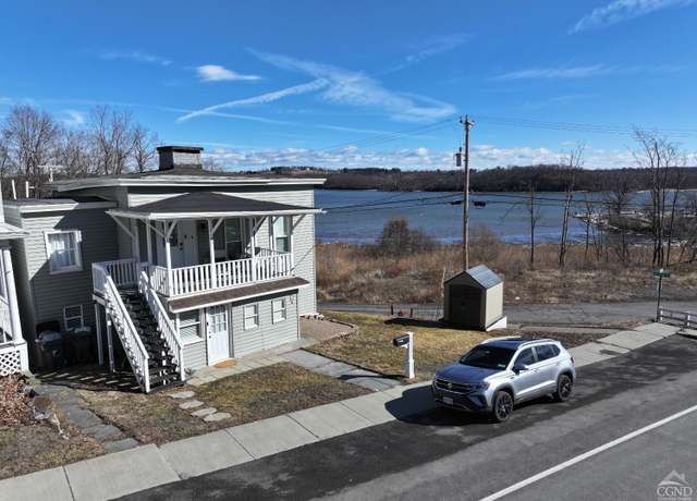 Property at 65 Mansion St, Coxsackie, NY 12051, 2 beds