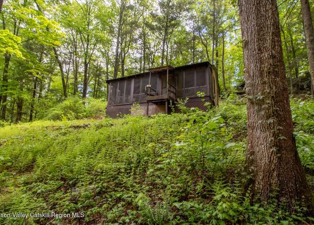 Property at 58 Cottage Ct, Esopus, NY 12429, 2 beds, 1 bath