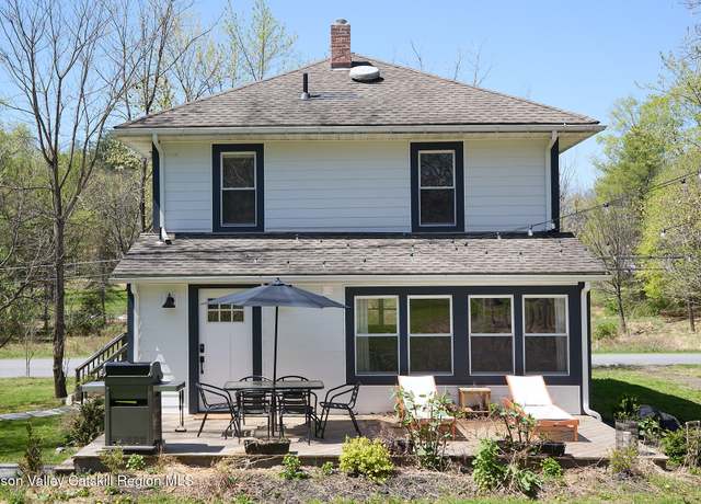 Property at 37 Tow Path Rd, Accord, NY 12404, 3 beds, 2 baths