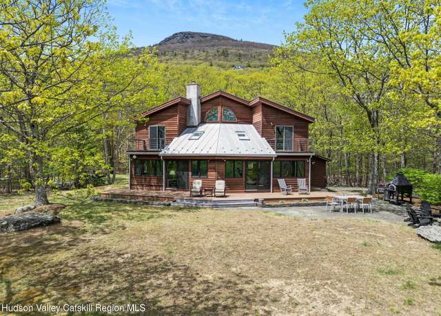 Property at 97 Raycliffe Dr, Woodstock, NY 12498, 3 beds, 3 baths