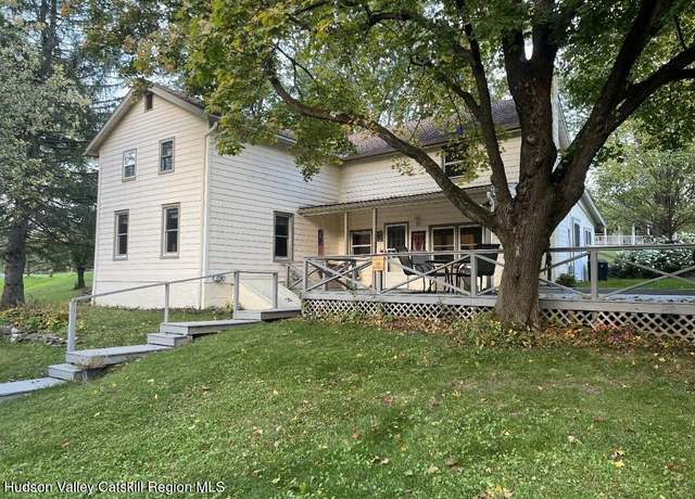 Property at 675 Sr 81, Coxsackie, NY 12051, 4 beds, 1.5 baths