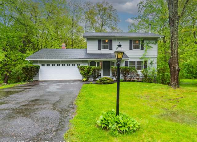 Property at 14 Woodland Dr, New Paltz, NY 12561, 4 beds, 3.5 baths