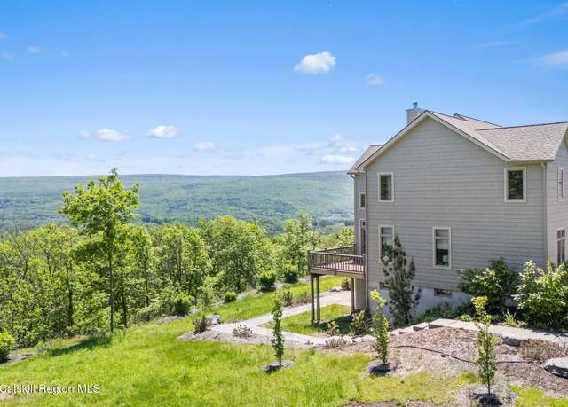 Property at 56 Woodland Ridge Rd, Kerhonkson, NY 12446, 4 beds, 2.5 baths