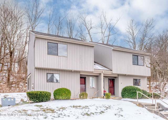 Property at 25 Rondout Hbr, Port Ewen, NY 12466, 3 beds, 2 baths