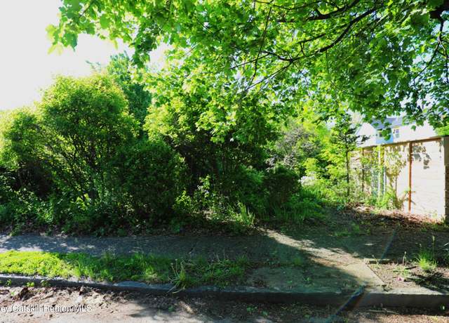 Property at 37 Liberty St, Kingston, NY 12401