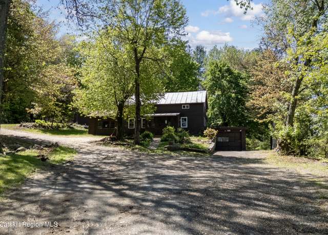 Property at 750 Church Rd, Hudson, NY 12534, 3 beds, 1.5 baths