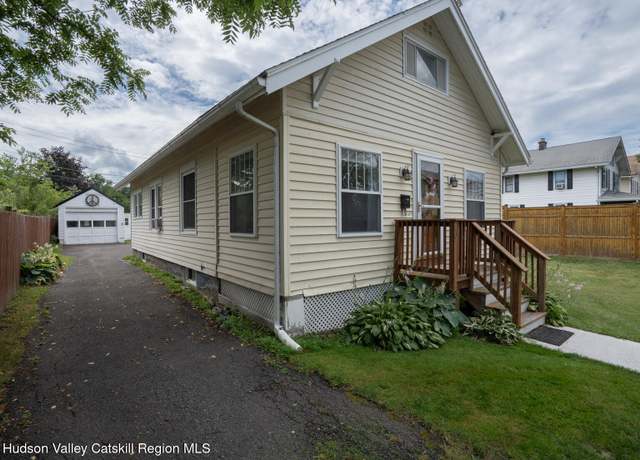 Property at 7 Knickerbocker Ave, Hudson, NY 12534, 3 beds, 1 bath