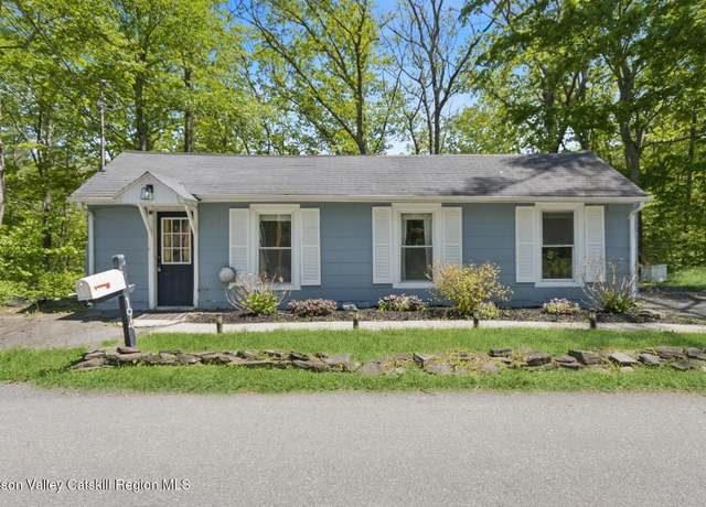 Property at 194 High Falls Rd, Saugerties, NY 12477, 3 beds, 2 baths