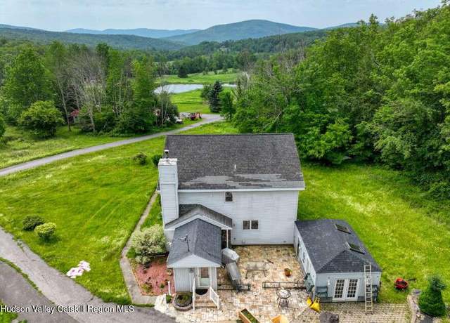 Property at 2914 Route 10, Windham, NY 12496, 3 beds, 3.5 baths