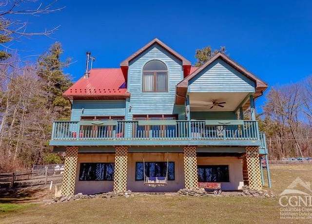 Property at 7 Spring Hill Ln, Ghent, NY 12075, 4 beds, 2 baths