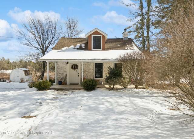 Property at 149 Walton Ln, Hurley, NY 12443, 1 bed, 1 bath