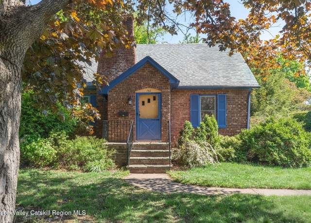 Property at 132 Harding Ave, Kingston, NY 12401, 3 beds, 1 bath