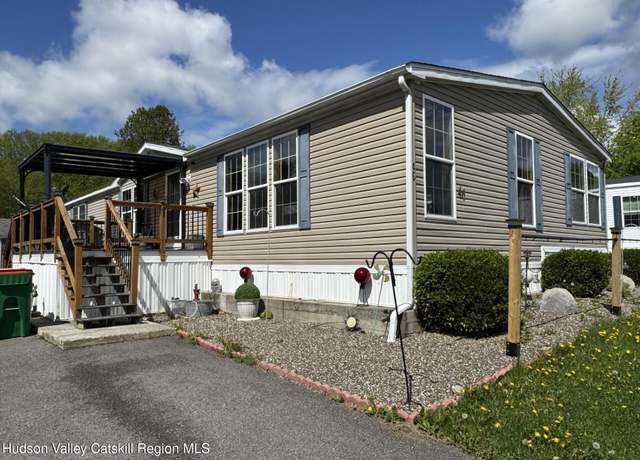 Property at 46 Edgewood Acres #46, Chatham, NY 12037, 3 beds, 2 baths