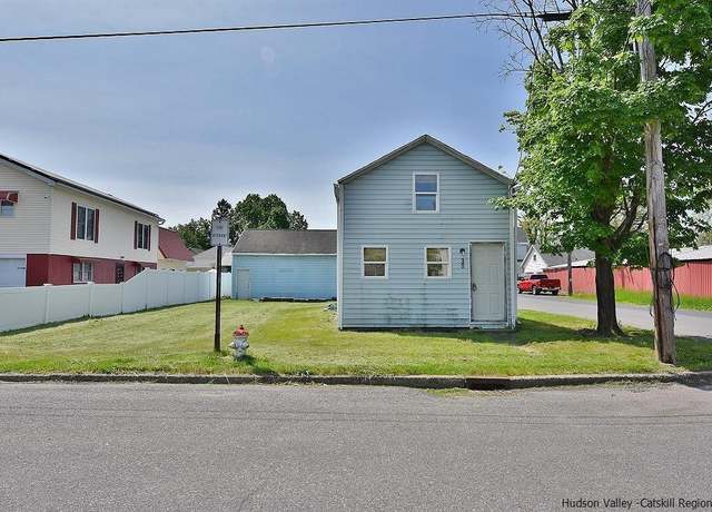 Property at 38 Emerick St, Kingston, NY 12401, 1 bed, 1 bath