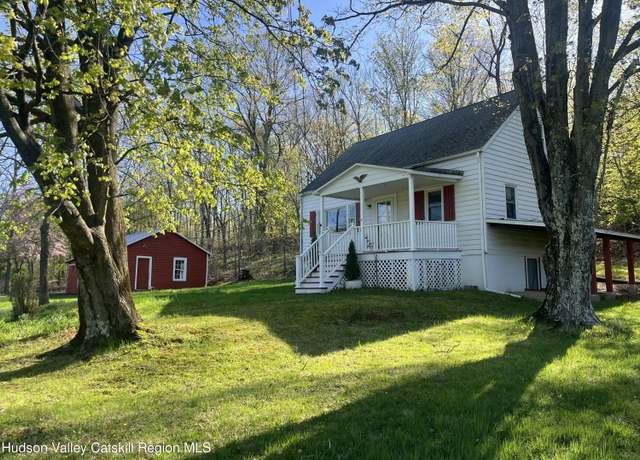 Property at 1234 Kings Hwy, Saugerties, NY 12477, 3 beds, 2 baths