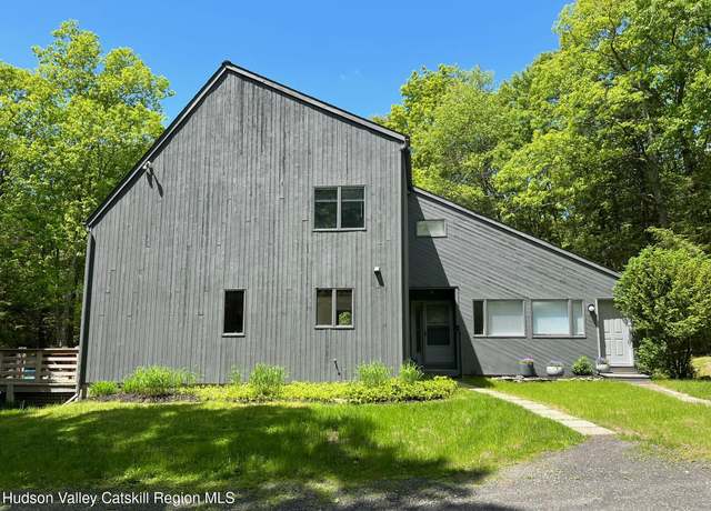 Property at 9 Munchkin Lane Ln, Woodstock, NY 12409, 4 beds, 3.5 baths