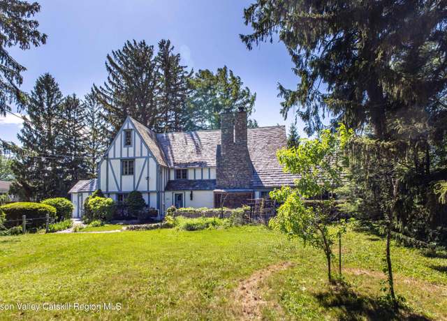 Property at 2 Malden Ave Ave, Saugerties, NY 12477, 3 beds, 3 baths