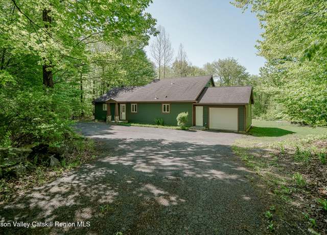 Property at 148 Ed West Rd, Phoenicia, NY 12464, 4 beds, 2 baths