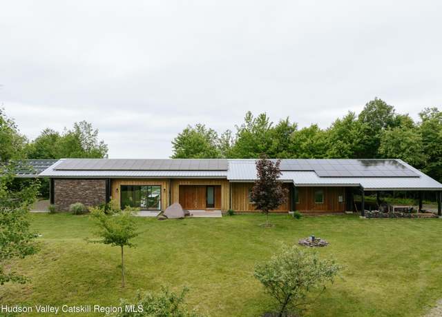 Property at 1199 W Highland Rd, Hobart, NY 13788, 4 beds, 3.5 baths
