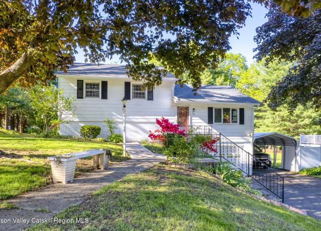 Property at 94 Tammany St, Kingston, NY 12401, 4 beds, 2.5 baths