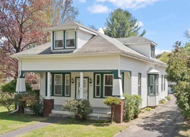 Property at 28 Old Lane Ln, Hudson, NY 12534, 4 beds, 2 baths