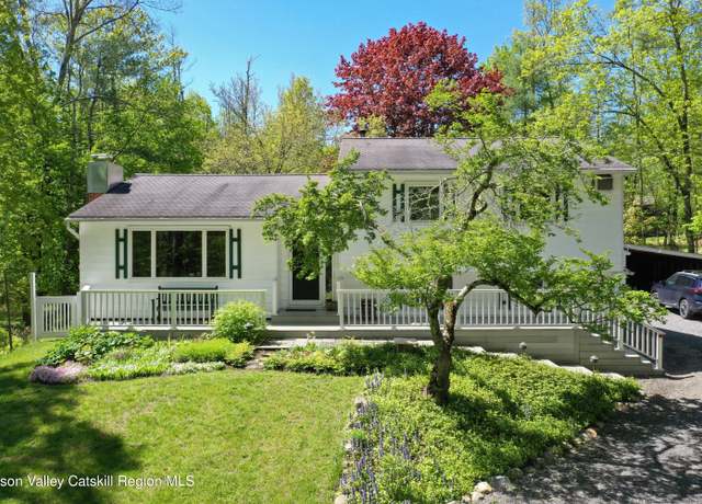 Property at 424 John Joy Rd, Woodstock, NY 12498, 3 beds, 2 baths