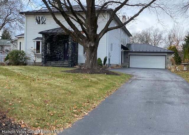 Property at 21 Lohmaier Ln, Lake Katrine, NY 12449, 6 beds, 3 baths