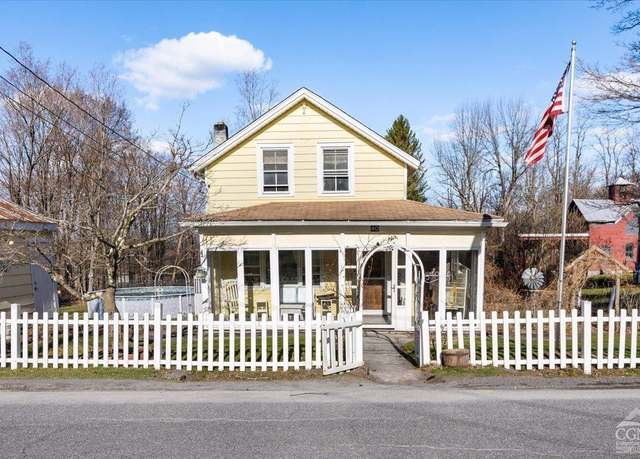Property at 40 Mansard Rd, Durham, NY 12422, 4 beds, 2 baths