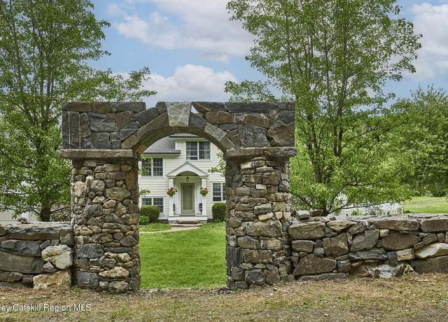 Property at 864 W End Rd, Hillsdale, NY 12529, 4 beds, 3.5 baths