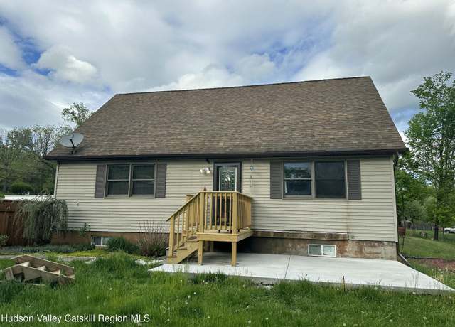 Property at 16 Roberts Dr, Accord, NY 12404, 3 beds, 2 baths