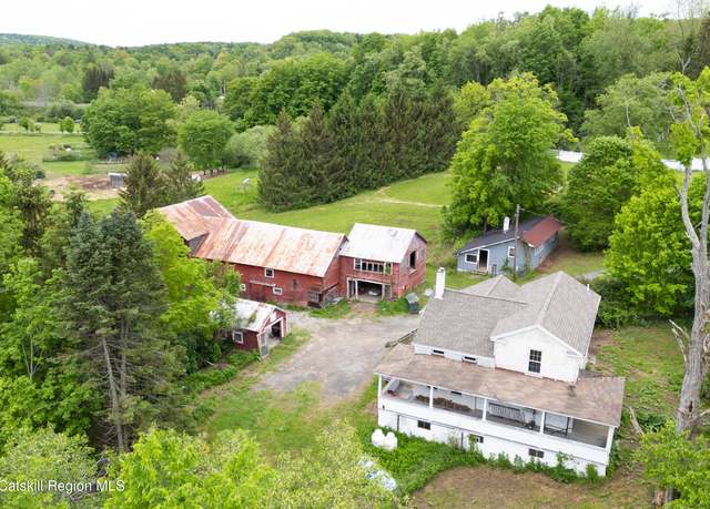 Property at 2907 County Route 9, East Chatham, NY 12060, 3 beds, 1 bath